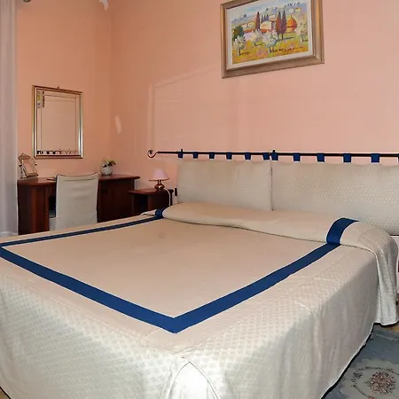 Residenza Cantagalli לינה וארוחת בוקר 3*