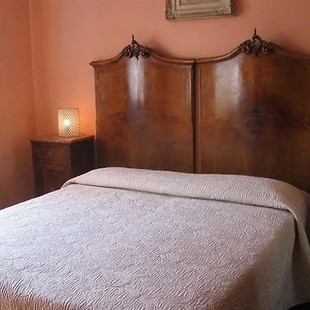 לינה וארוחת בוקר Residenza Cantagalli